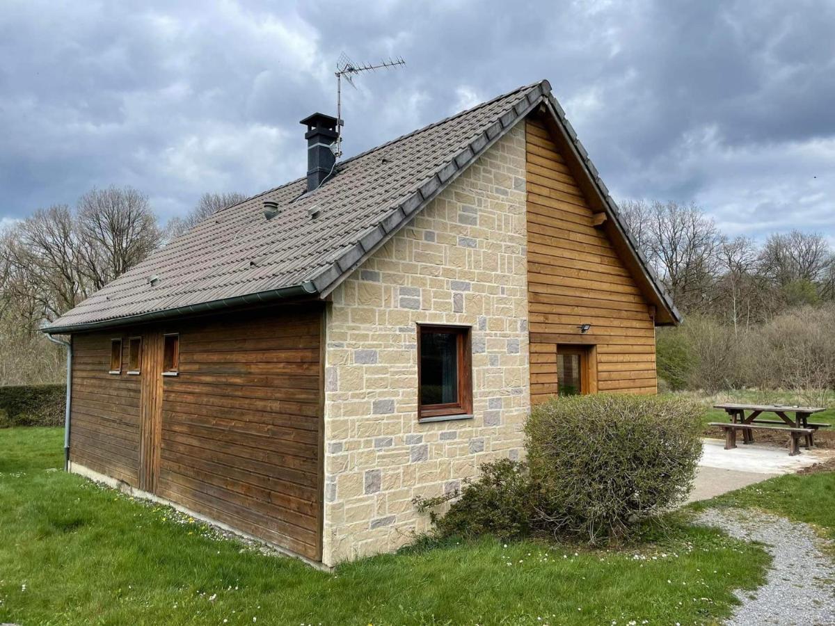 Cottage Chaleureux Dans Domaine Prive Signy-le-Petit Luaran gambar