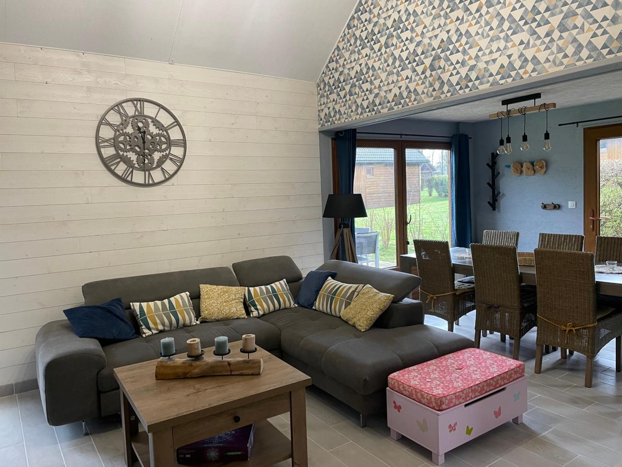 Cottage Chaleureux Dans Domaine Prive Signy-le-Petit Luaran gambar