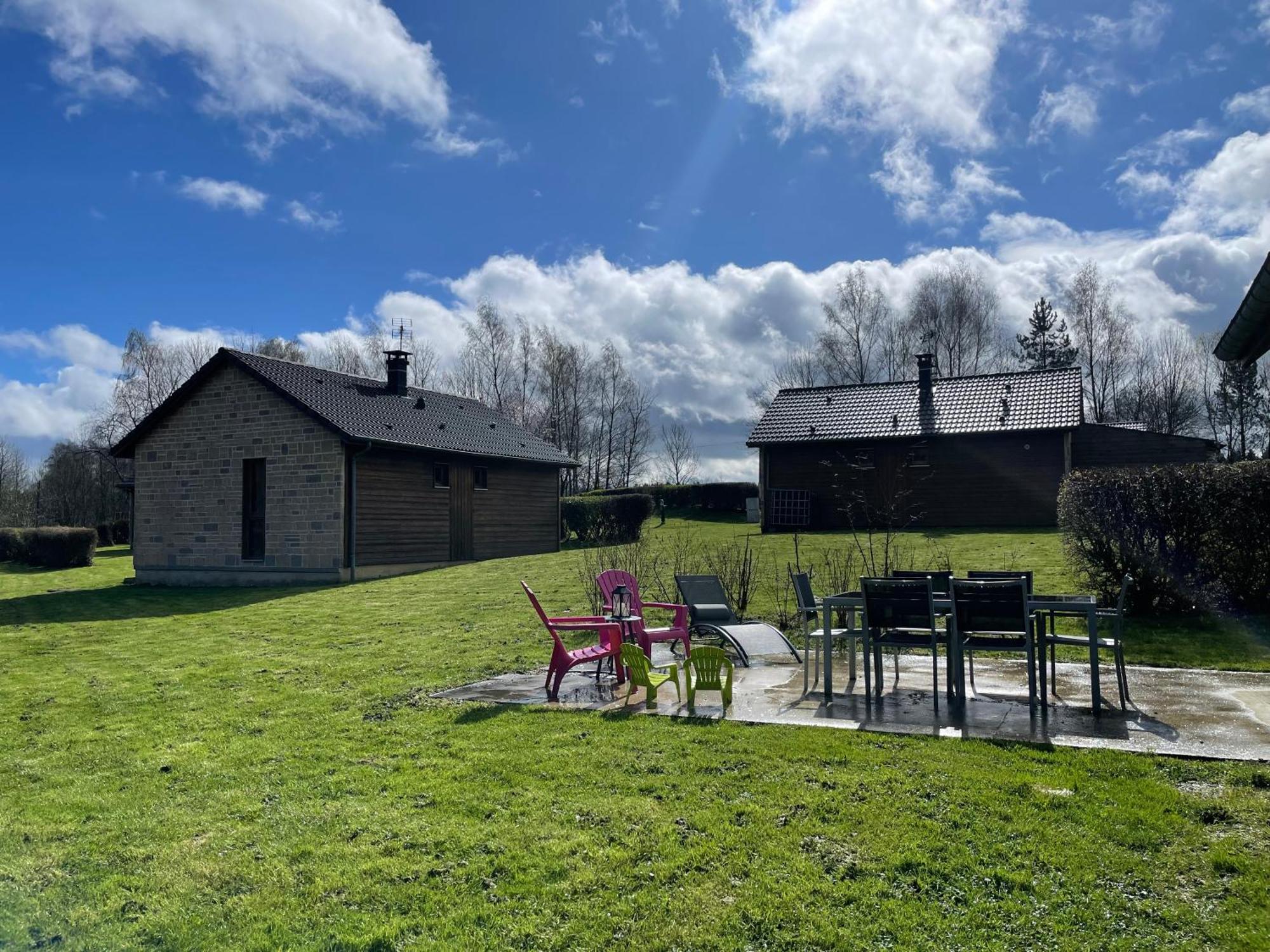 Cottage Chaleureux Dans Domaine Prive Signy-le-Petit Luaran gambar