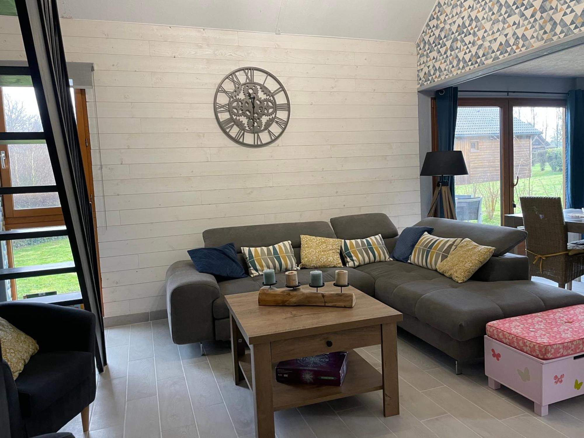 Cottage Chaleureux Dans Domaine Prive Signy-le-Petit Luaran gambar